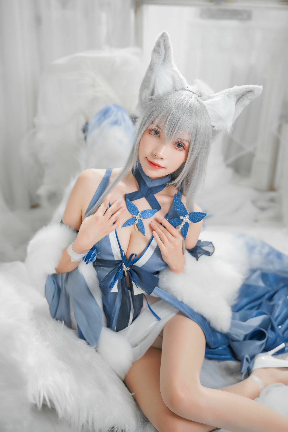 [Cosplay] Neko-薇薇 - 信浓礼服